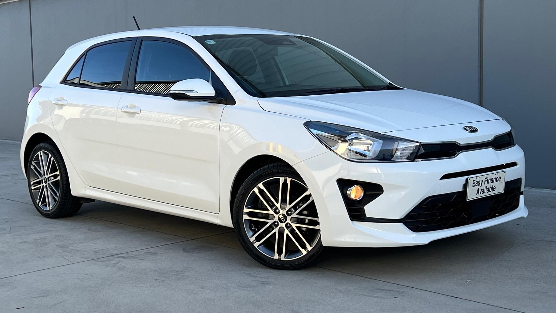 Kia Rio image 2