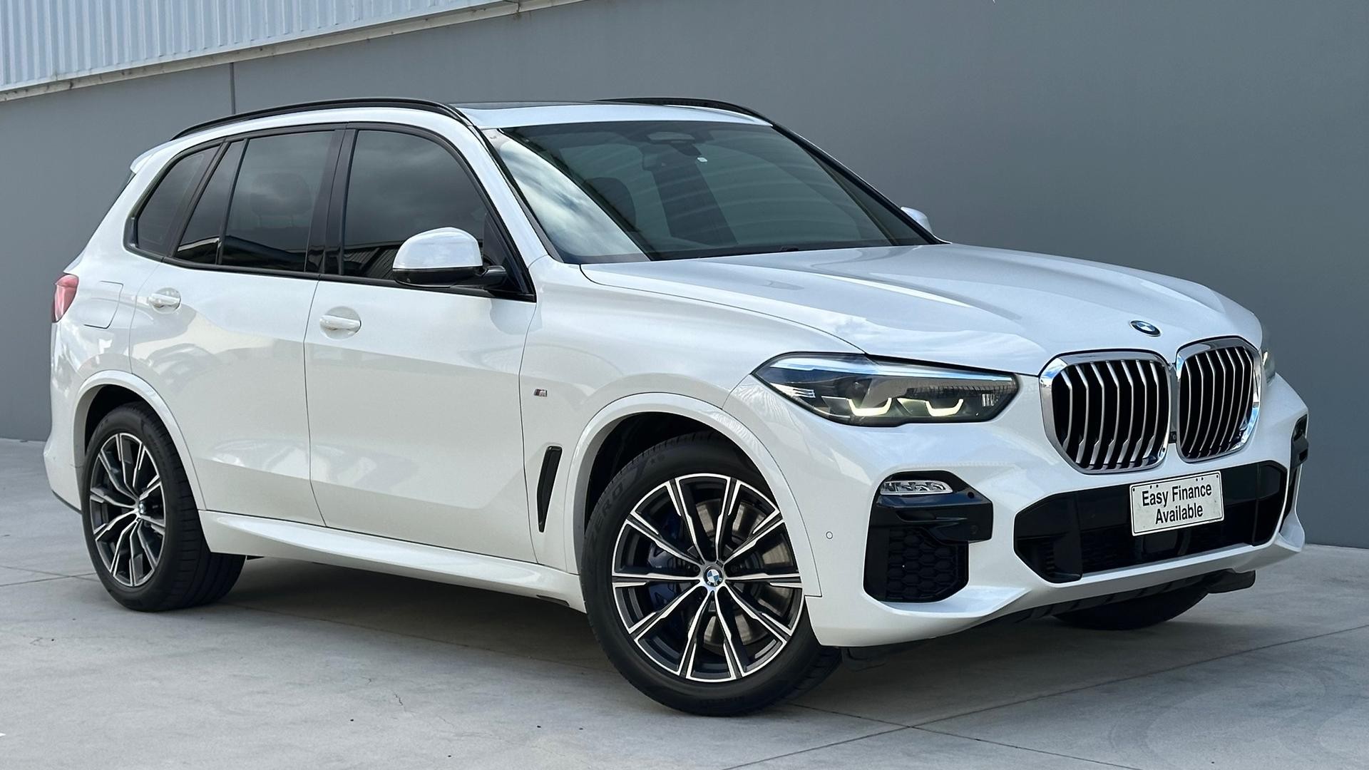BMW X5 image 1