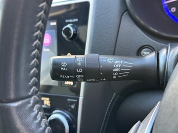 https://dvg-vehicle-assets.s3.amazonaws.com/V005181/2c1d77bny6lqy7hsmlt9zyslm.jpg
