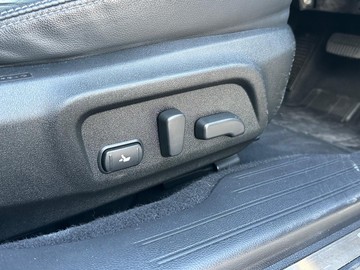 https://dvg-vehicle-assets.s3.amazonaws.com/V005181/50thyp000a85nr973jllj48s5.jpg