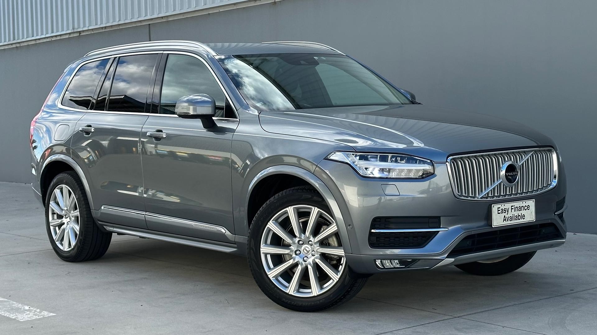 Volvo Xc90 image 1