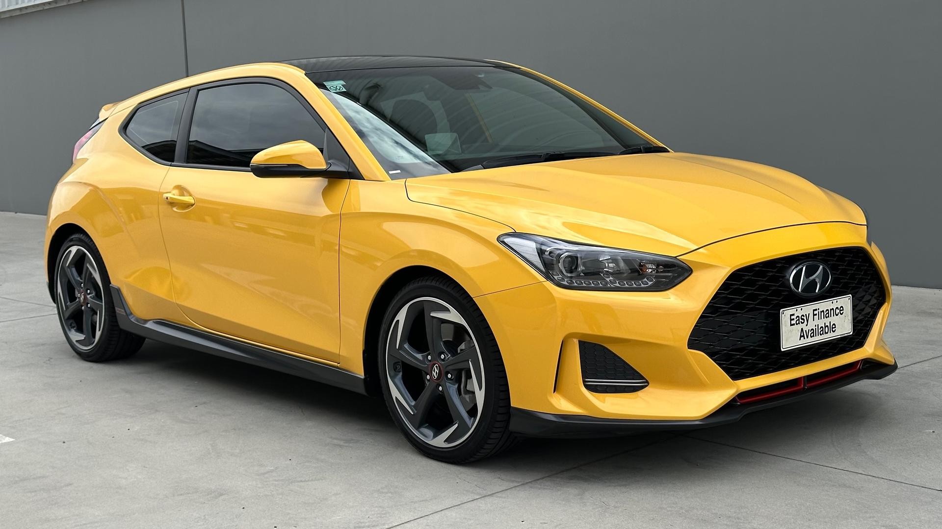 Hyundai Veloster image 2