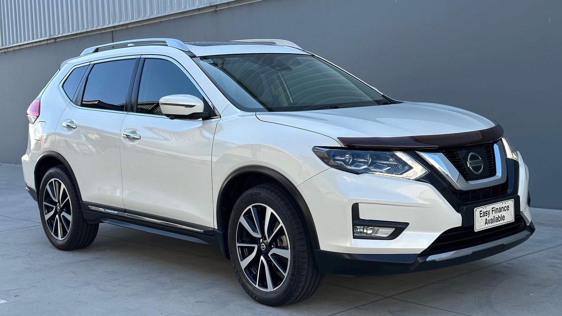 Nissan X-trail image 2
