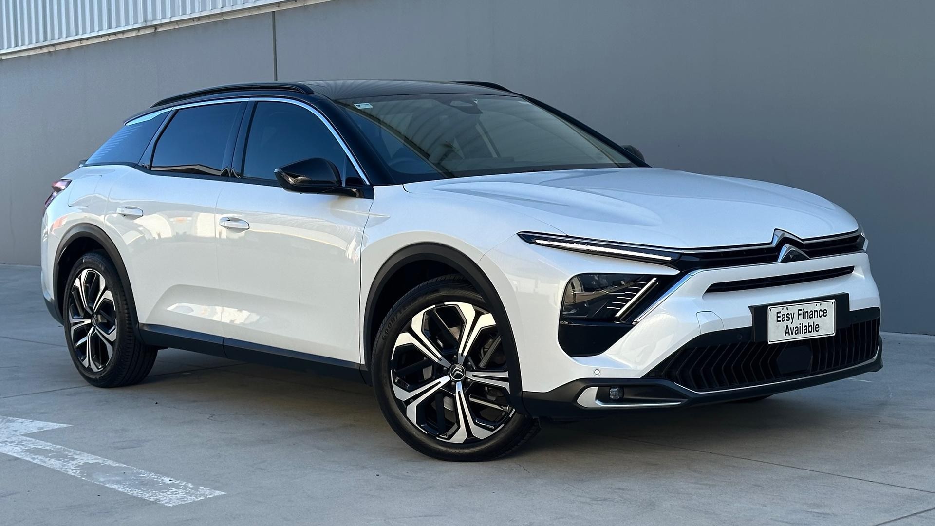 https://dvg-vehicle-assets.s3.amazonaws.com/V005223/4z14tkqfohbju8xm85gxt0x1d.jpg