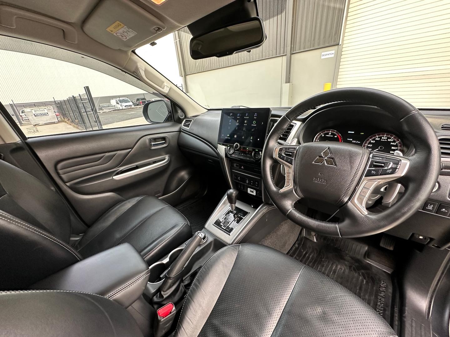 Mitsubishi Triton image 3