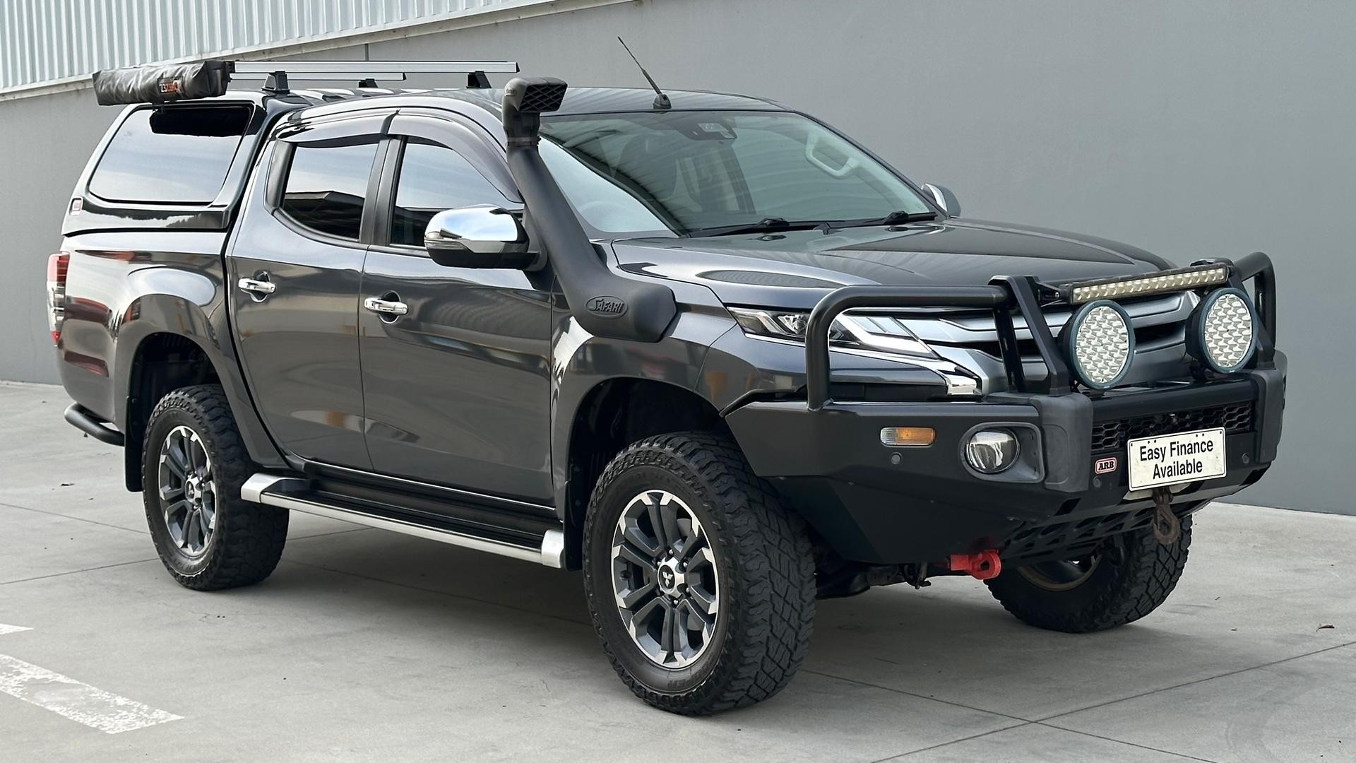Mitsubishi Triton image 2