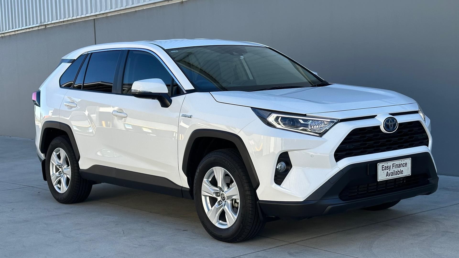 Toyota Rav4 image 2