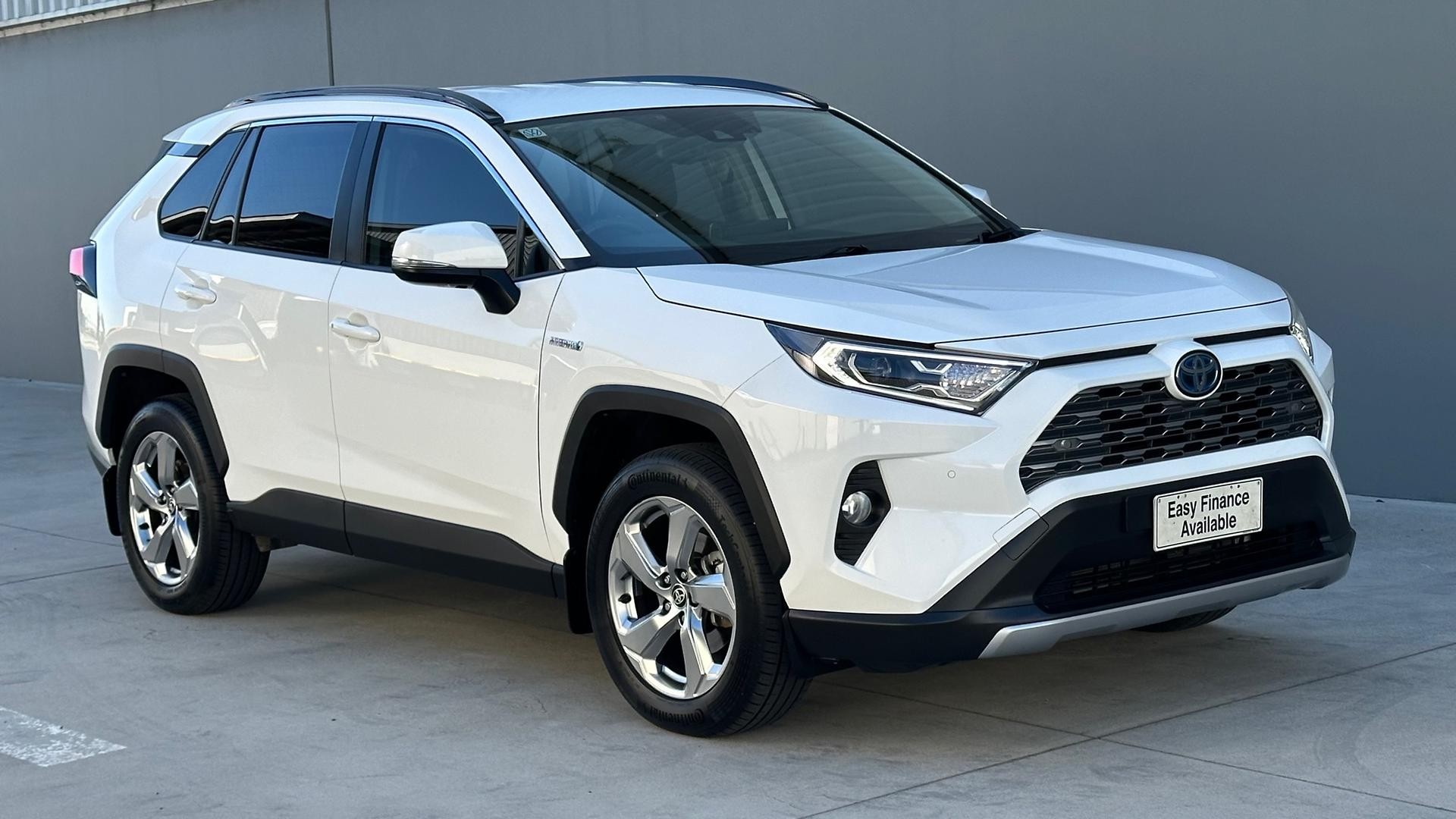 Toyota Rav4 image 2
