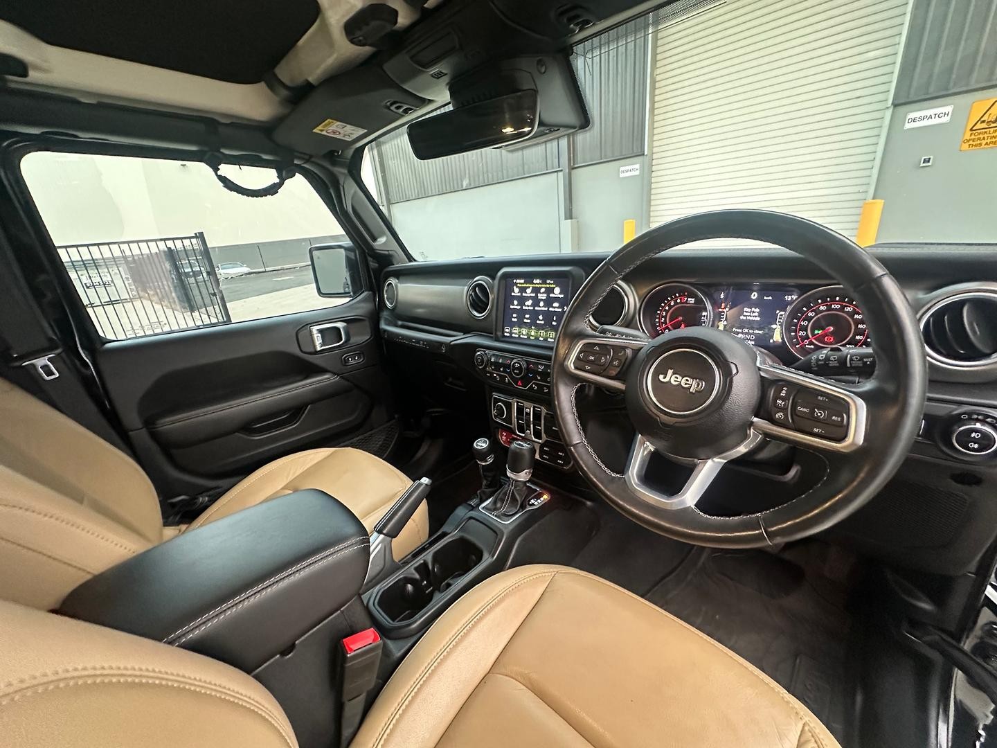 Jeep Wrangler image 3