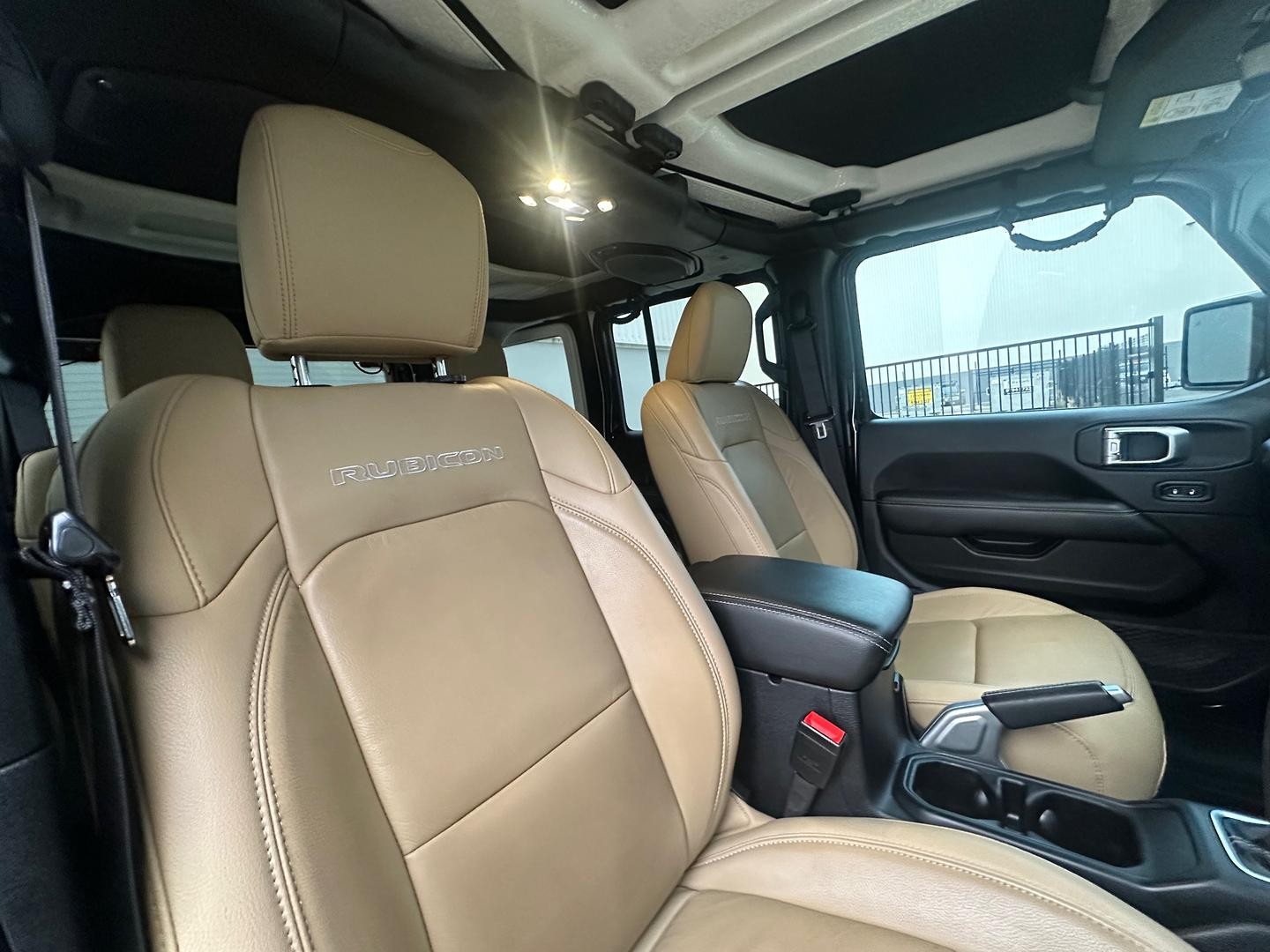 Jeep Wrangler image 4