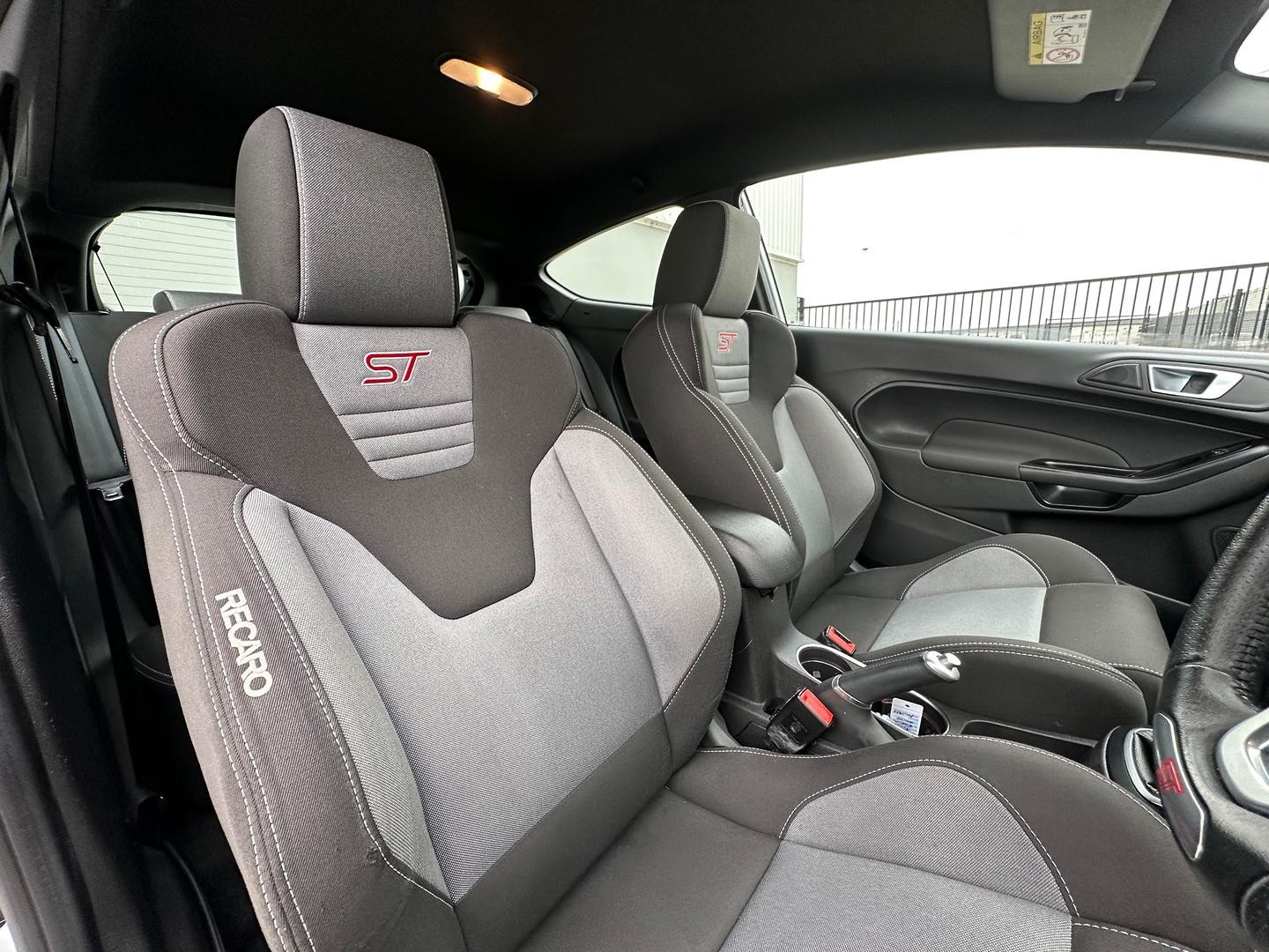 Ford Fiesta image 4