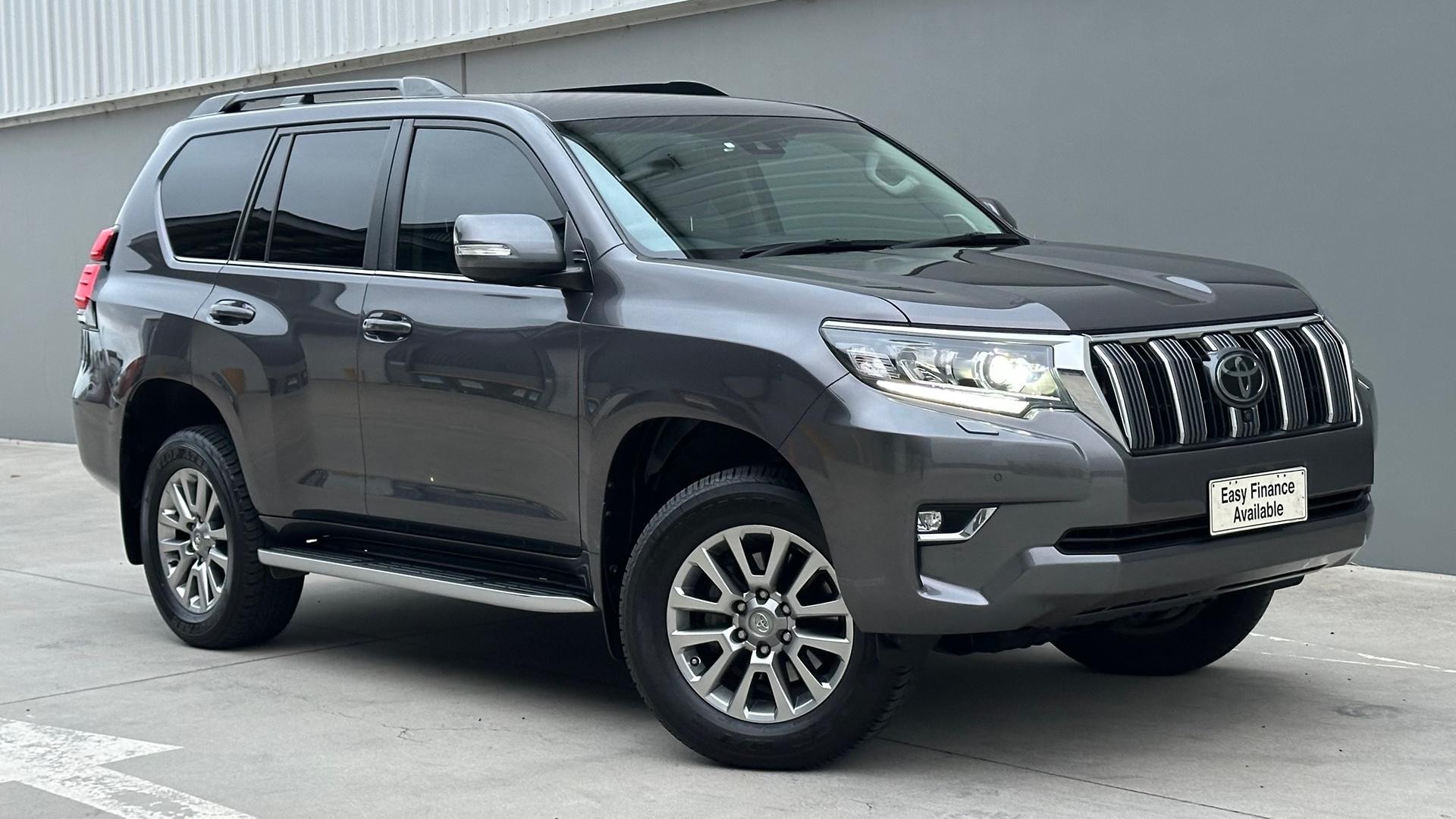 Toyota Landcruiser Prado image 1