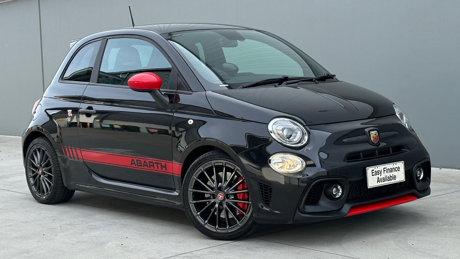 Abarth 595 image 1