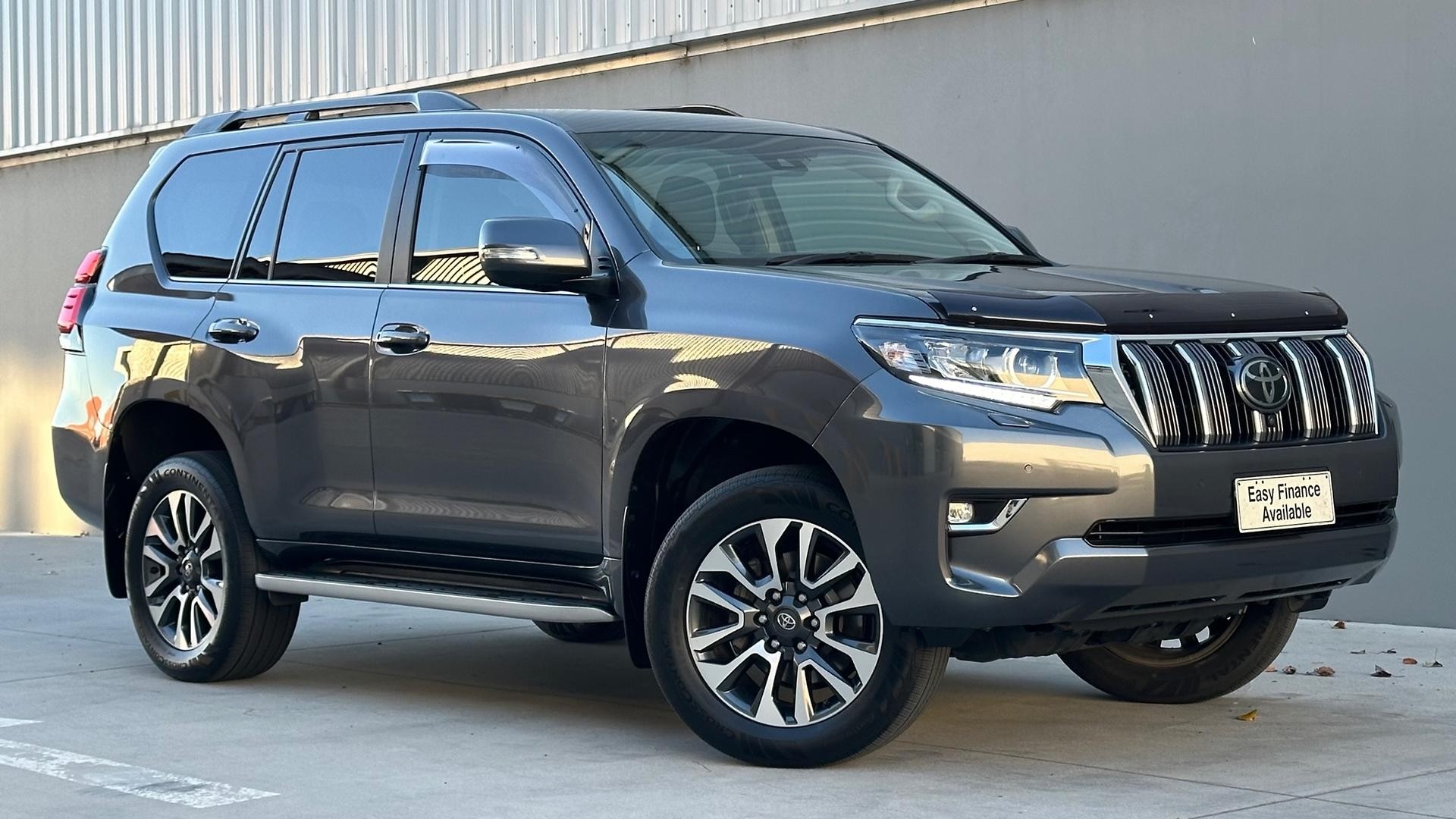 Toyota Landcruiser Prado image 1