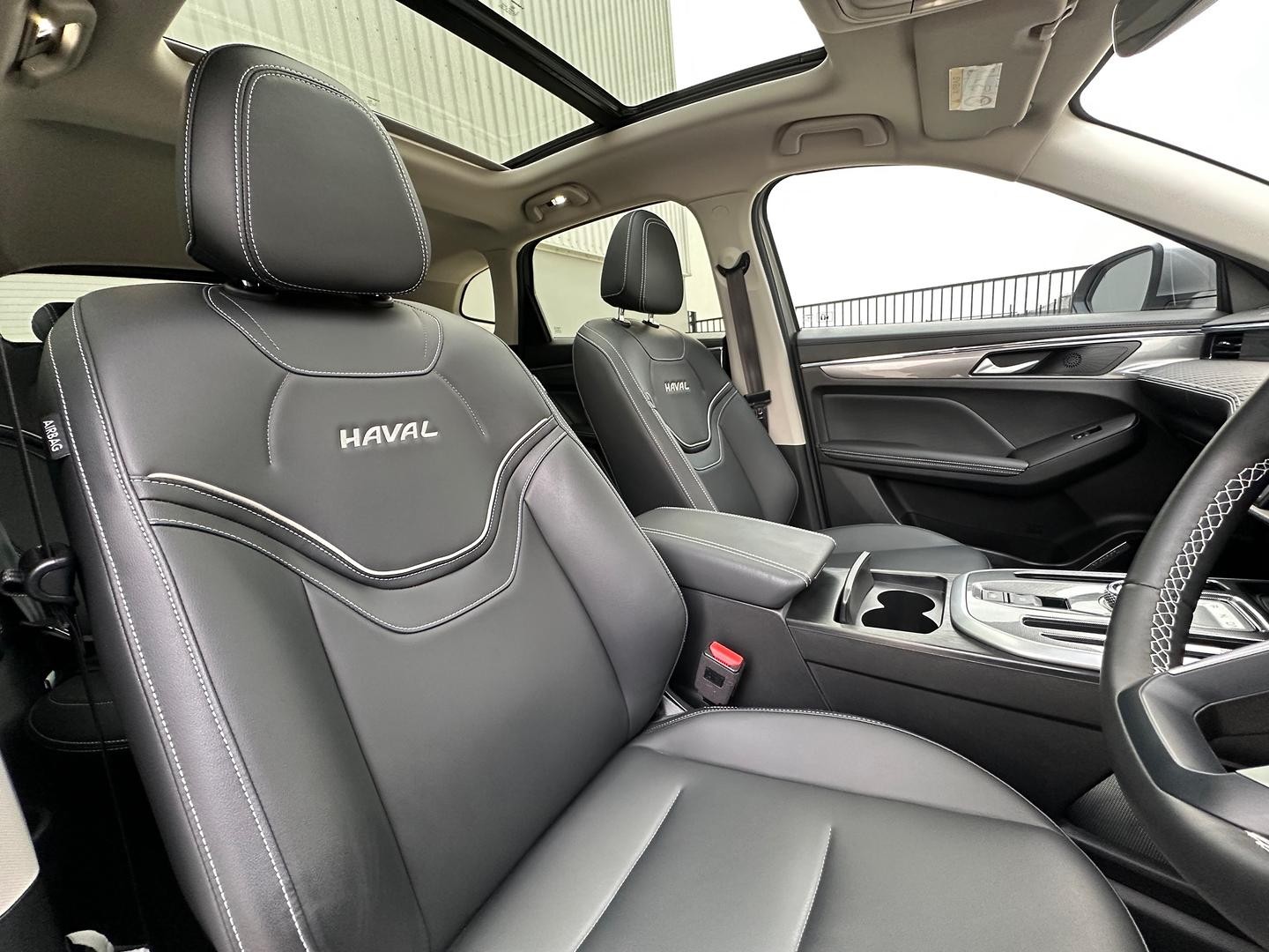 Haval Jolion image 4