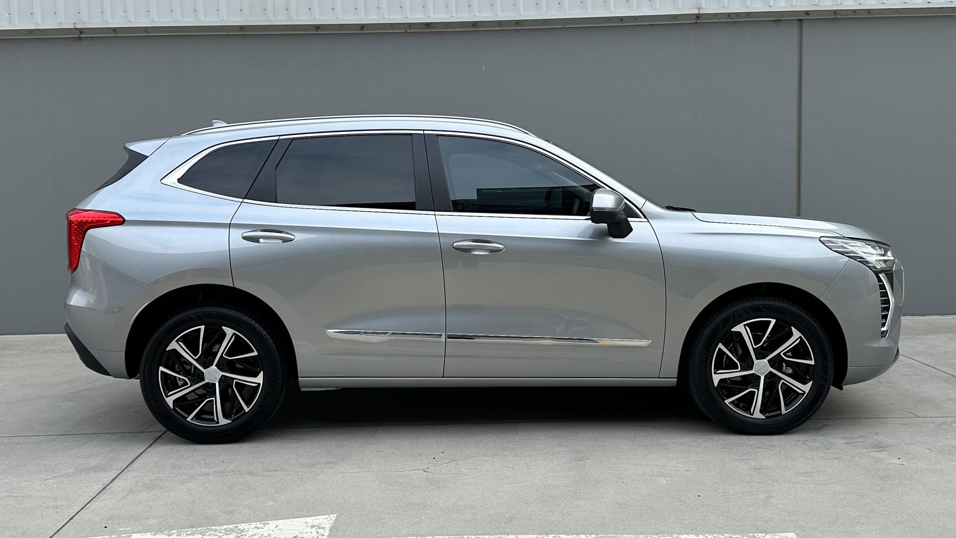 Haval Jolion image 2