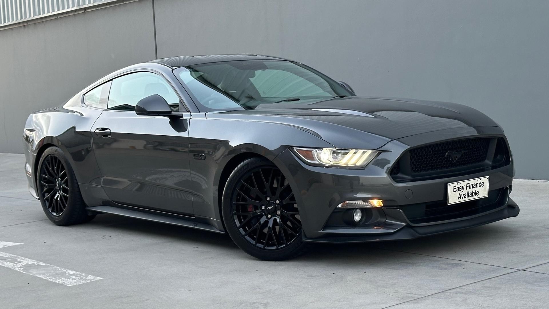 Ford Mustang image 1