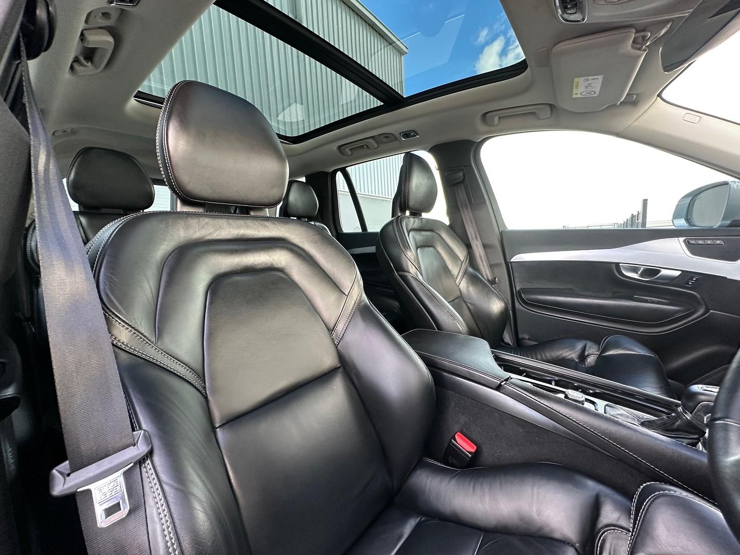 Volvo Xc90 image 4