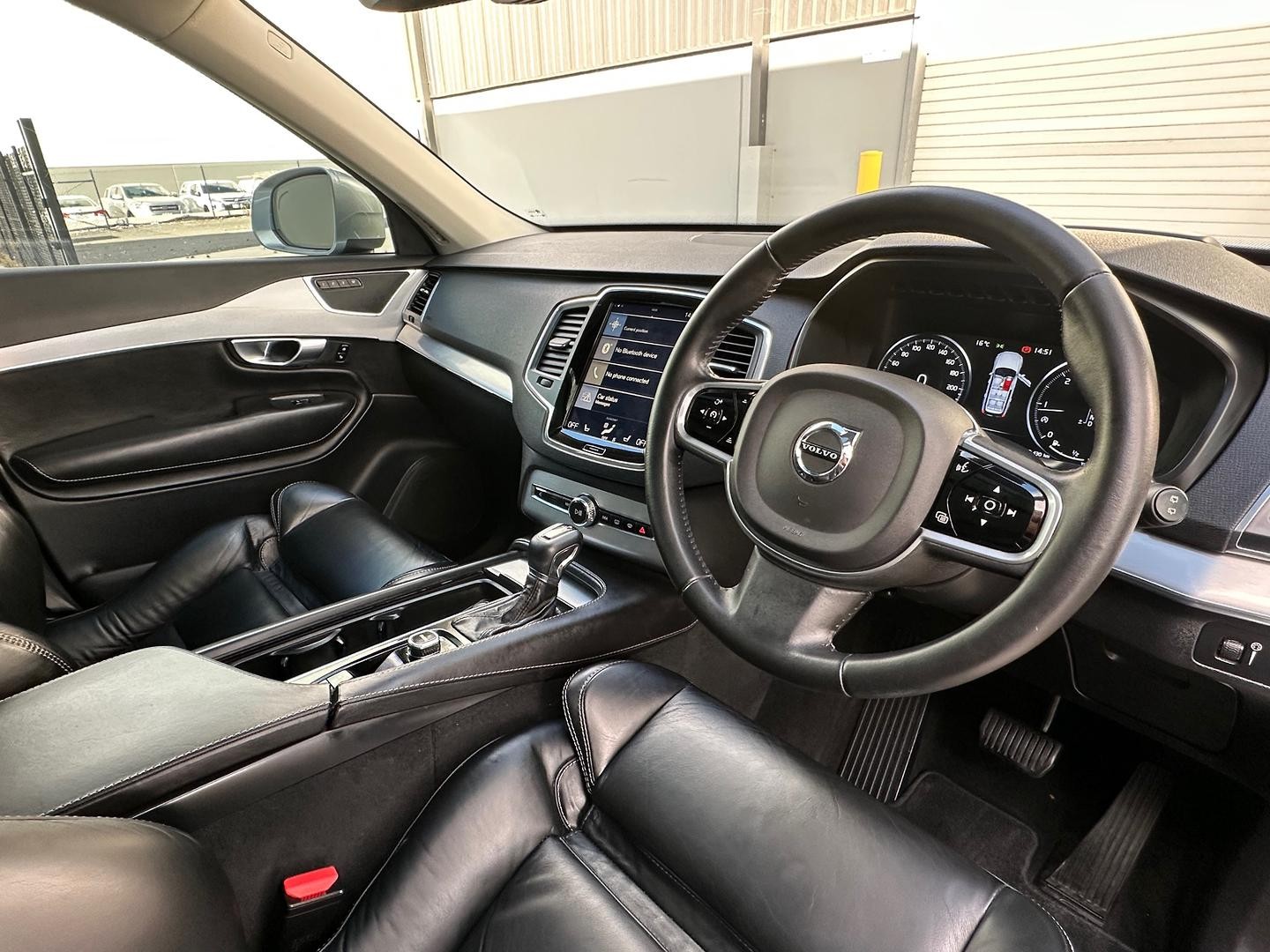 Volvo Xc90 image 3