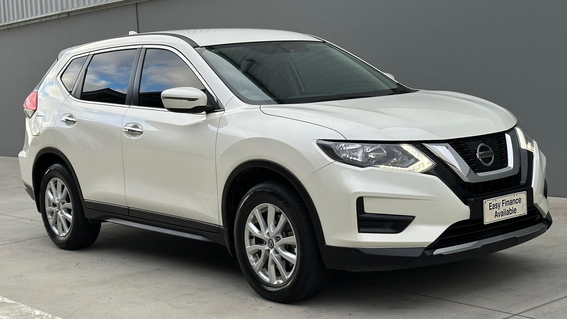 Nissan X-trail image 2
