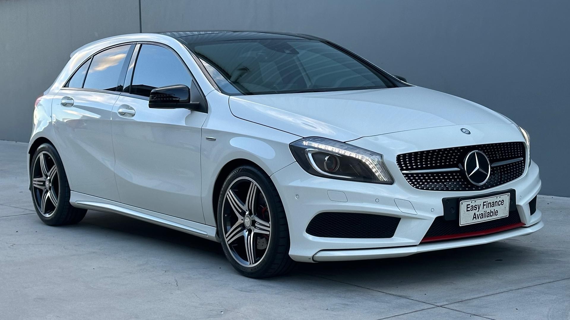 Mercedes Benz A-class image 2