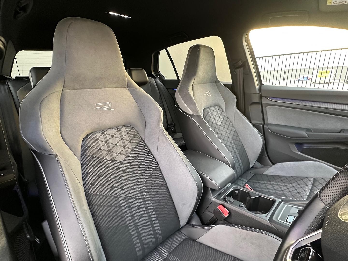 Volkswagen Golf image 4