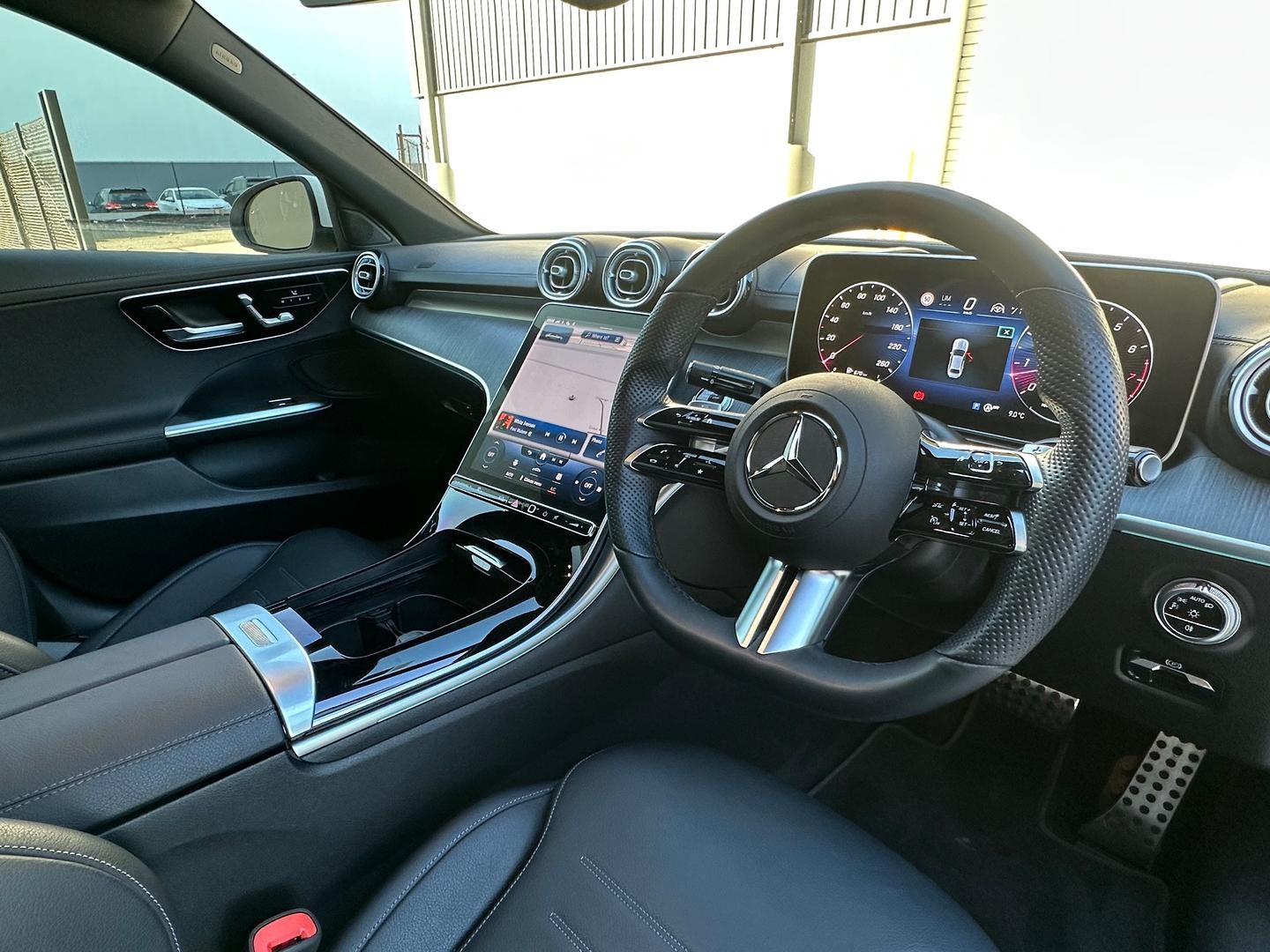 Mercedes Benz C-class image 3
