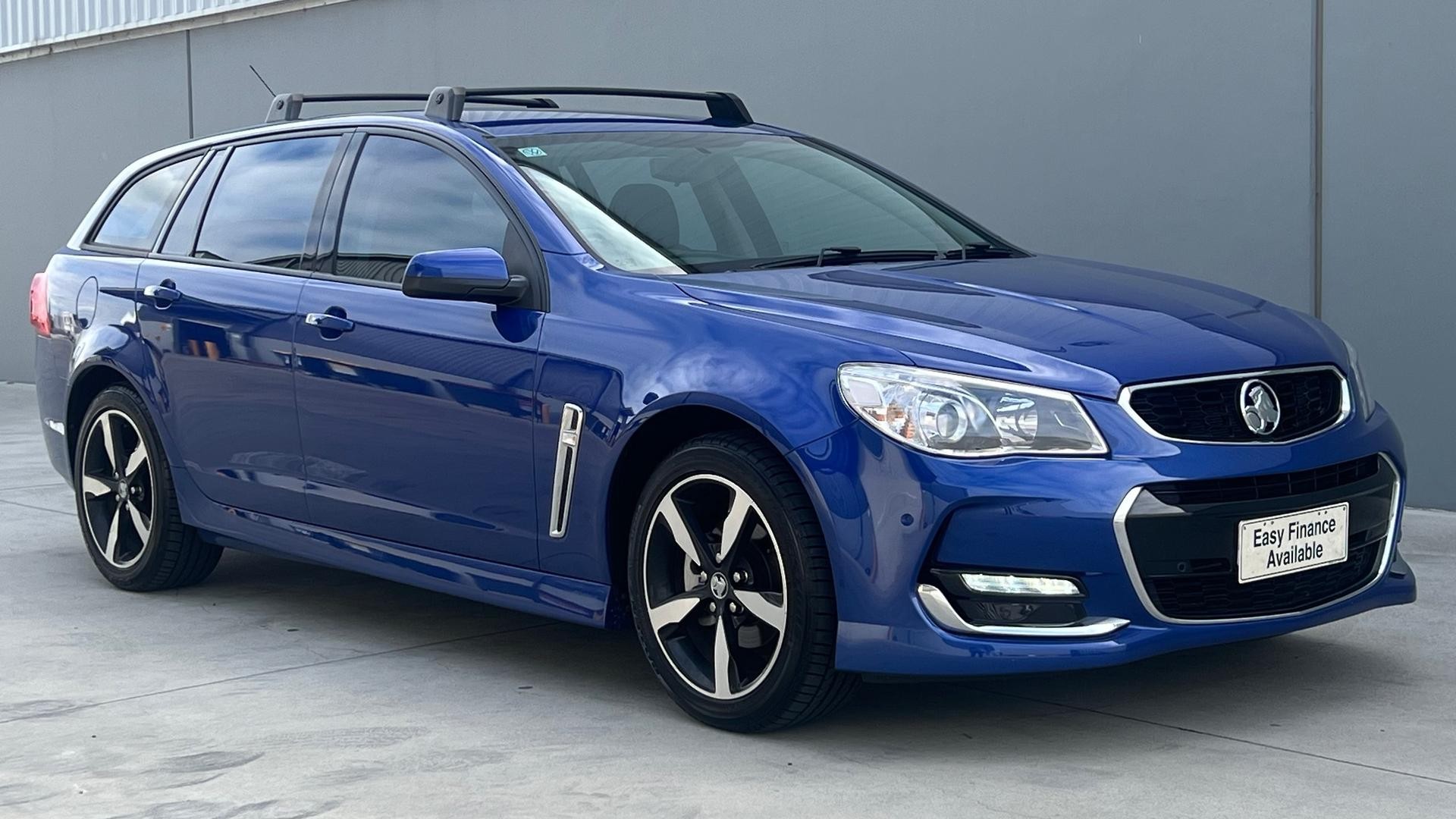 Holden Commodore image 2