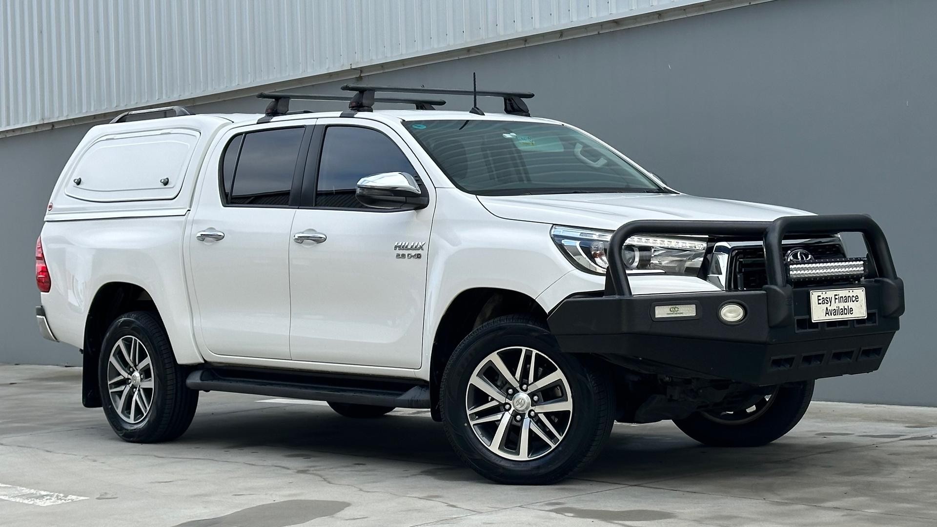Toyota Hilux image 1