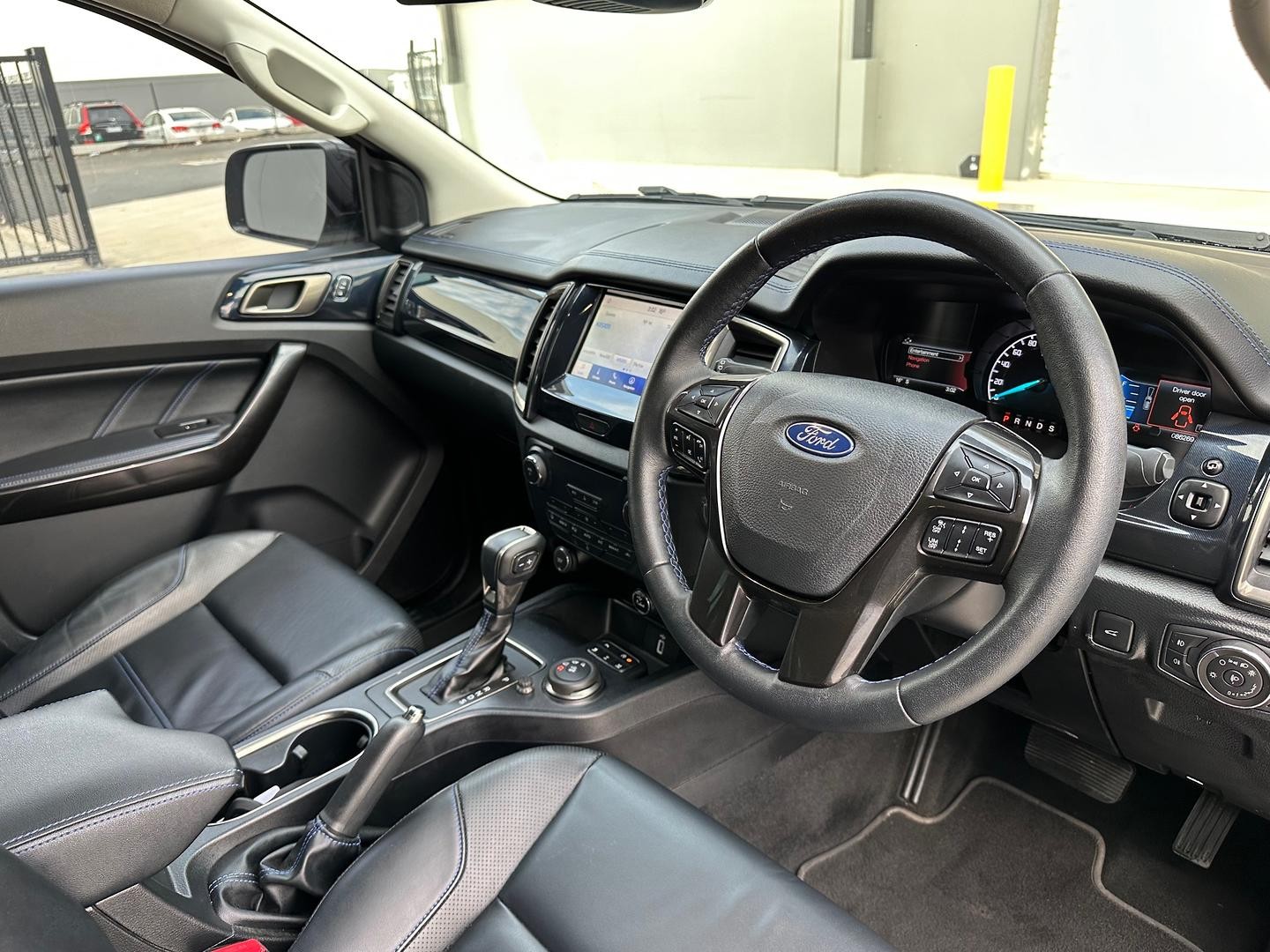 Ford Everest image 3