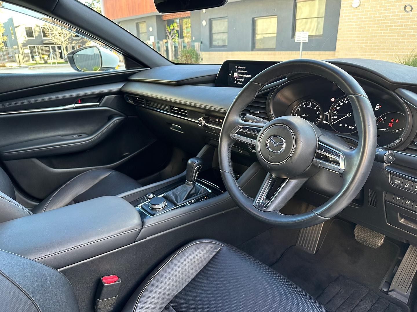 Mazda 3 image 3