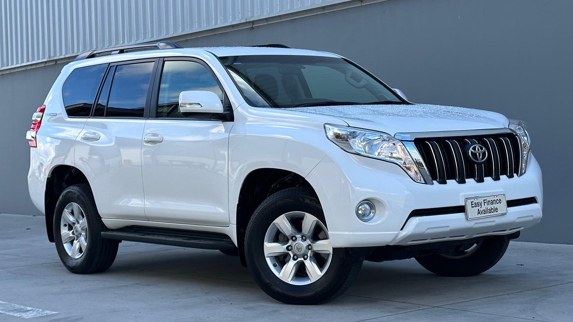 Toyota Landcruiser Prado image 1