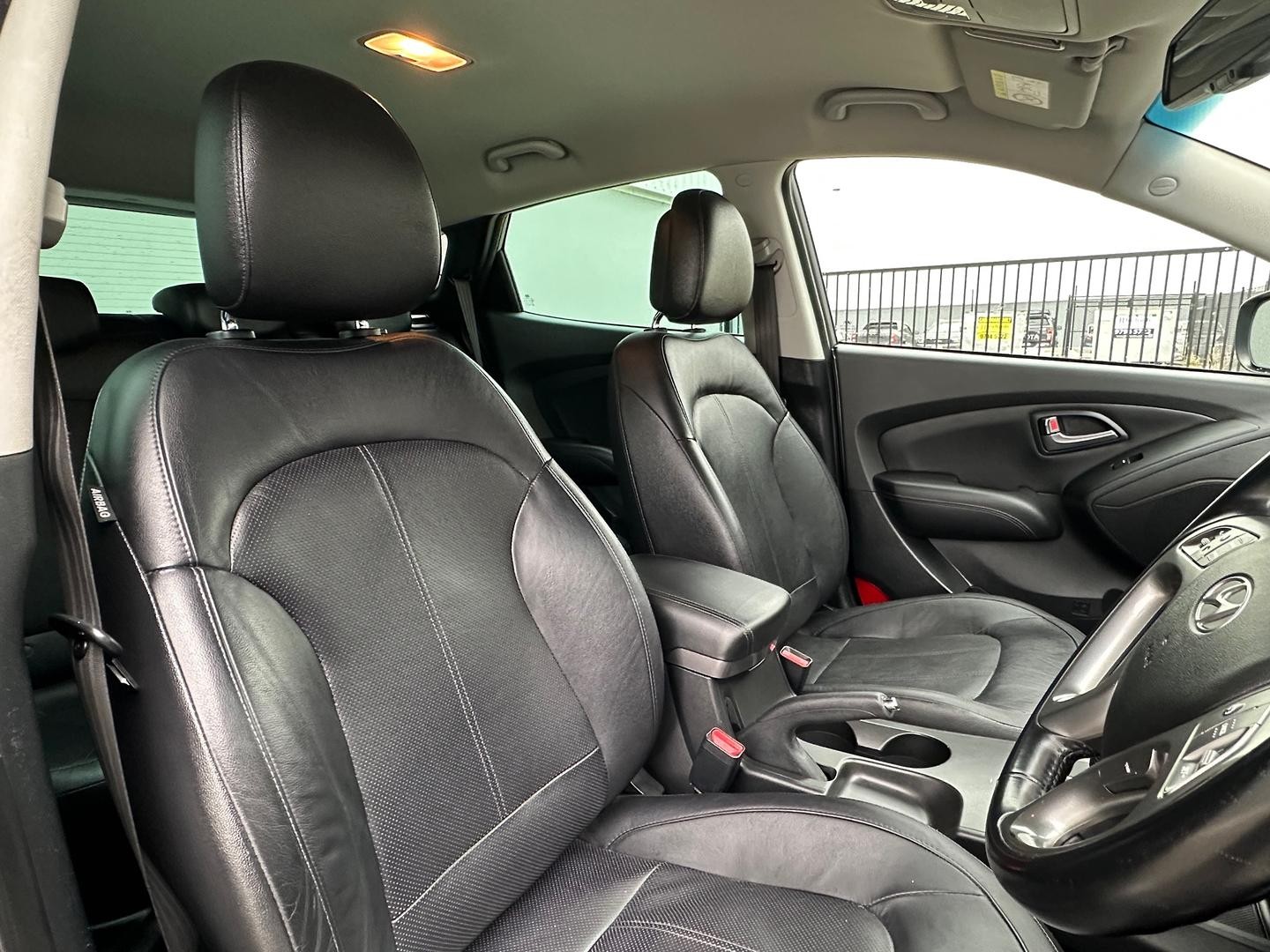 Hyundai Ix35 image 4