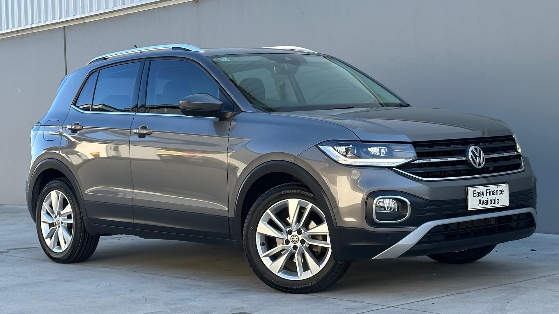 Volkswagen T-cross image 1