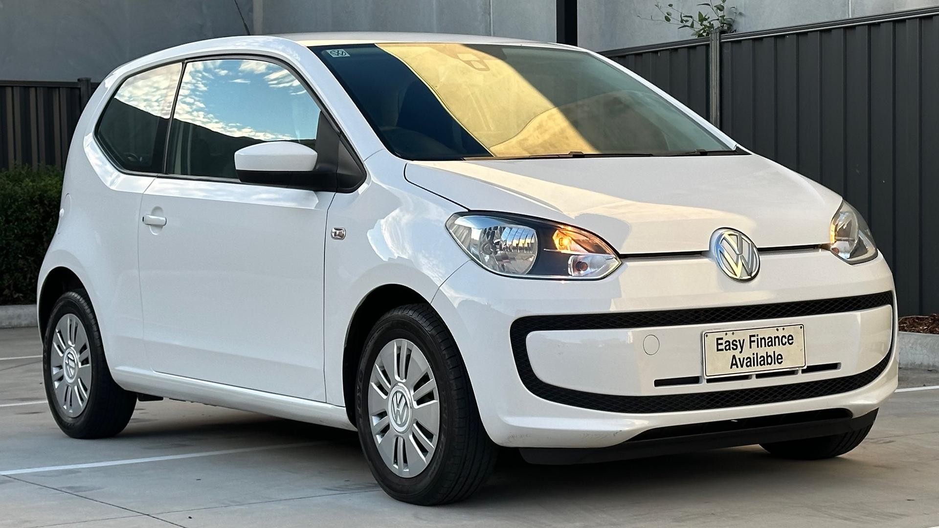 Volkswagen Up! image 2