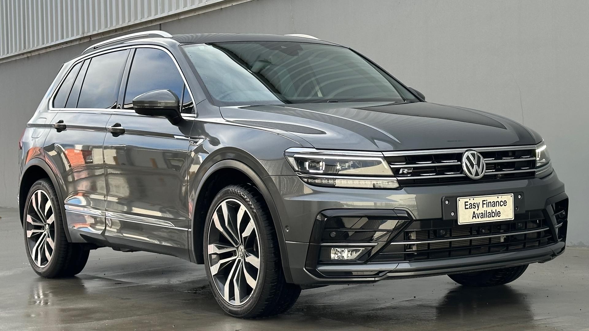 Volkswagen Tiguan image 2