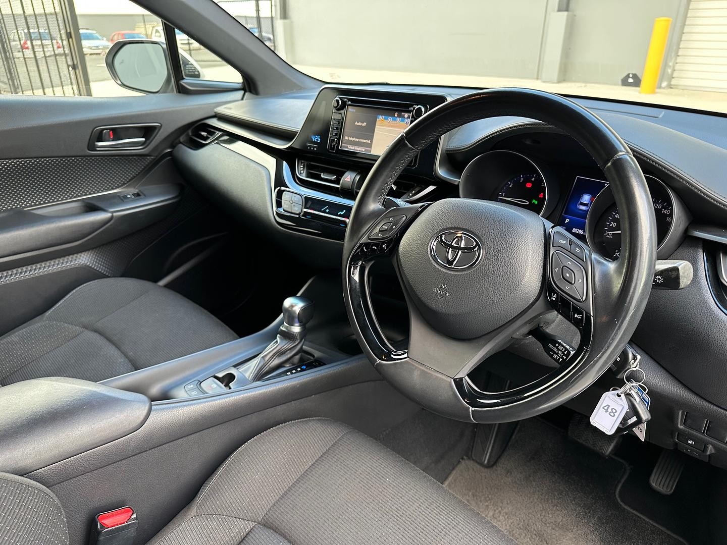 Toyota C-hr image 3