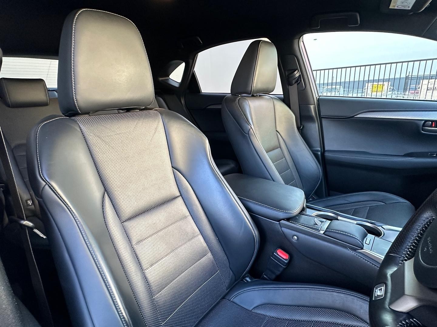 Lexus Nx image 4