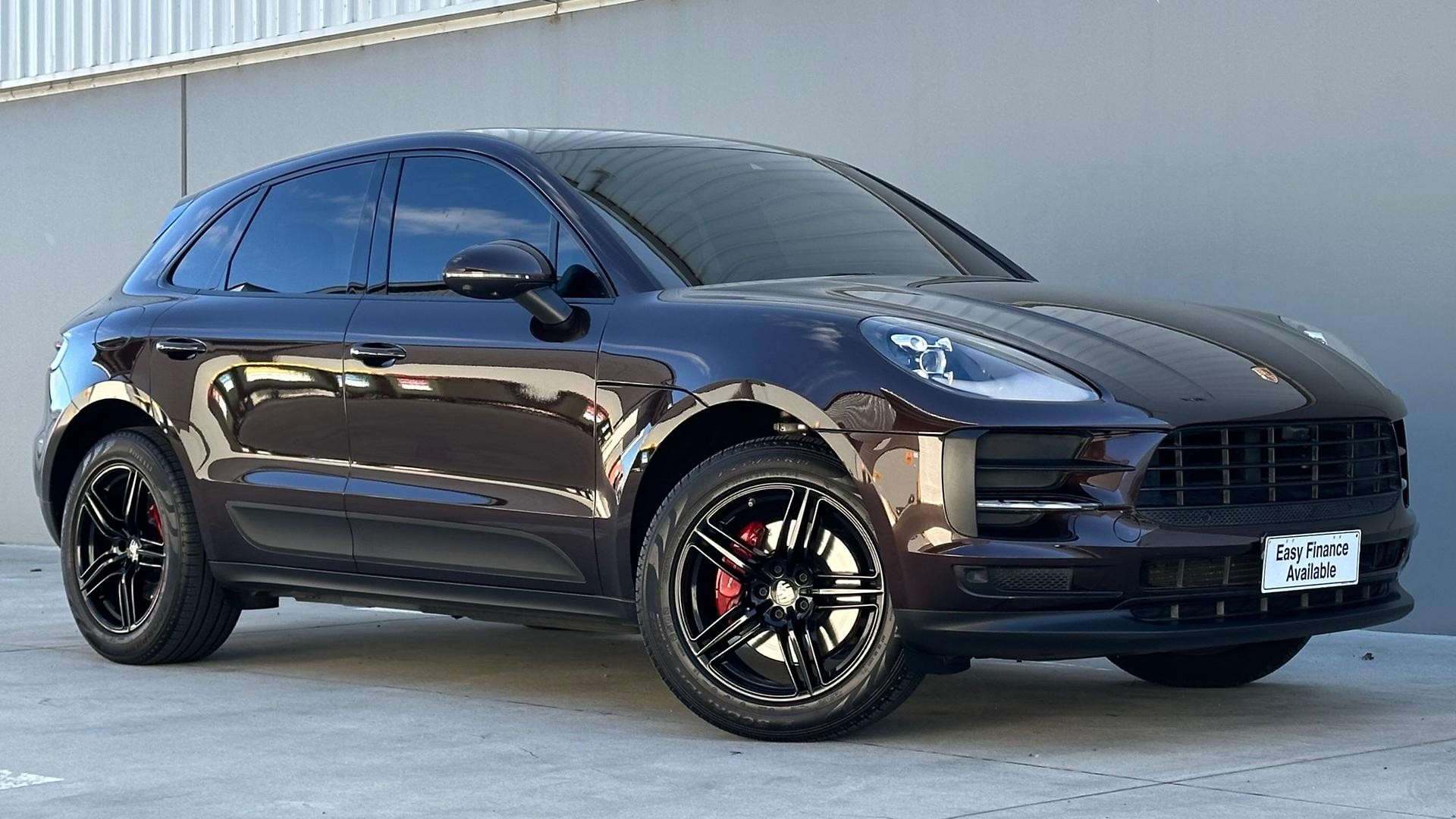 Porsche Macan image 1