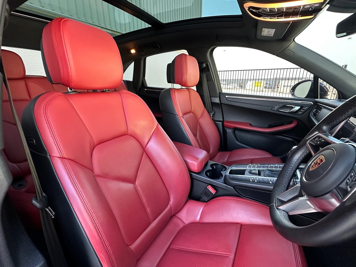 Porsche Macan image 4