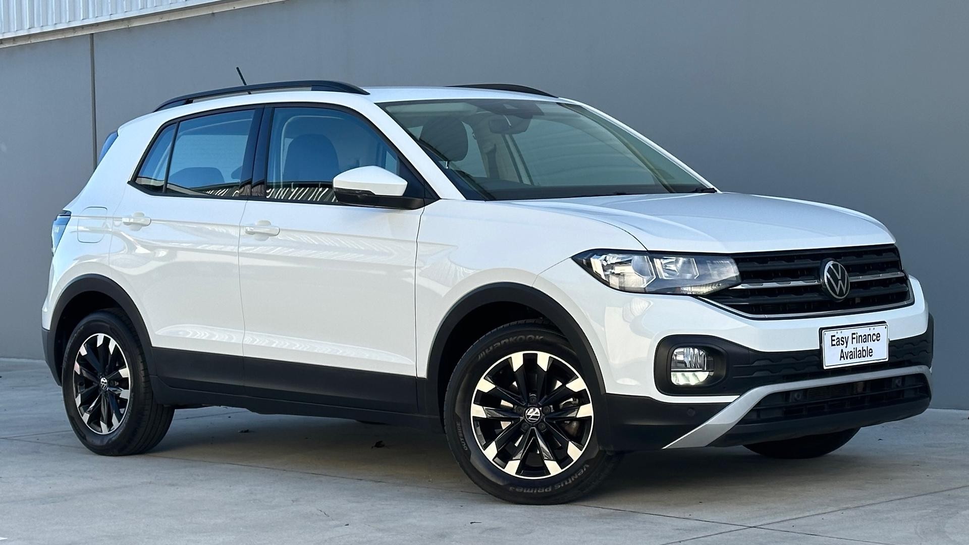 Volkswagen T-cross image 1