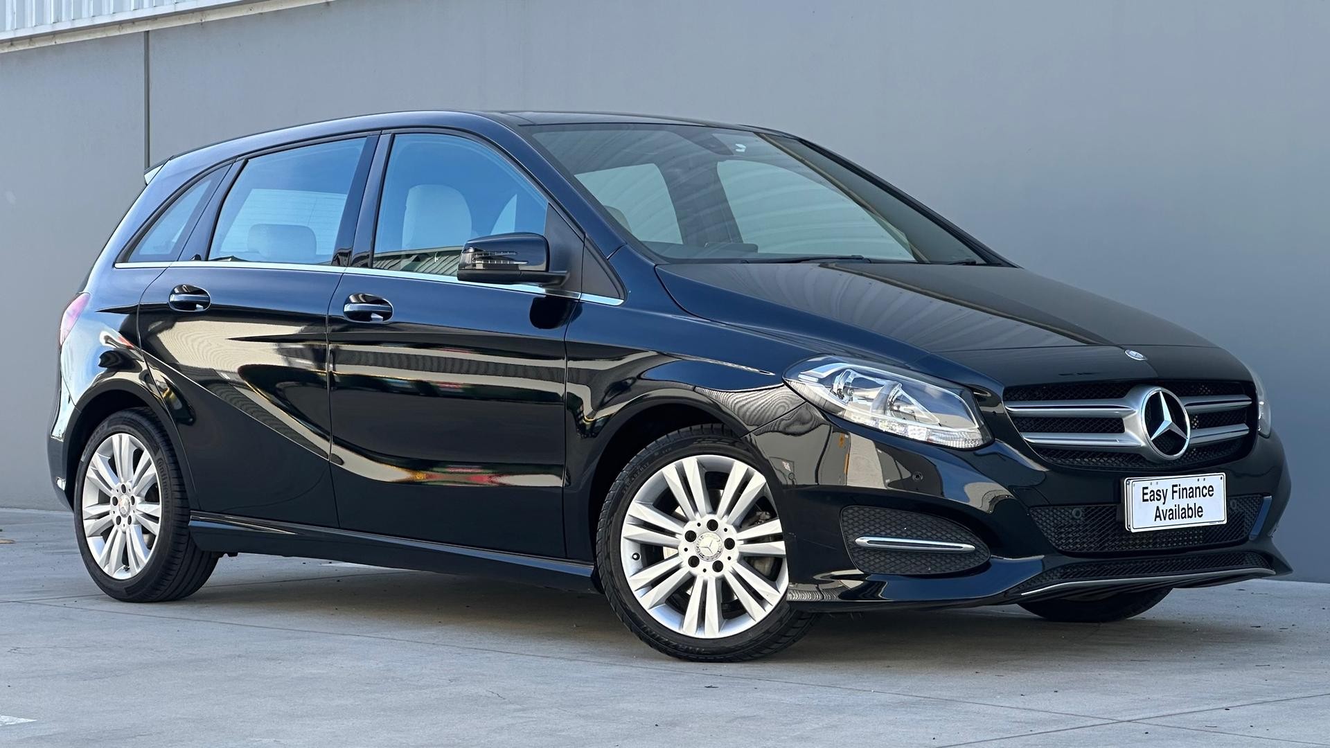 Mercedes Benz B-class image 1