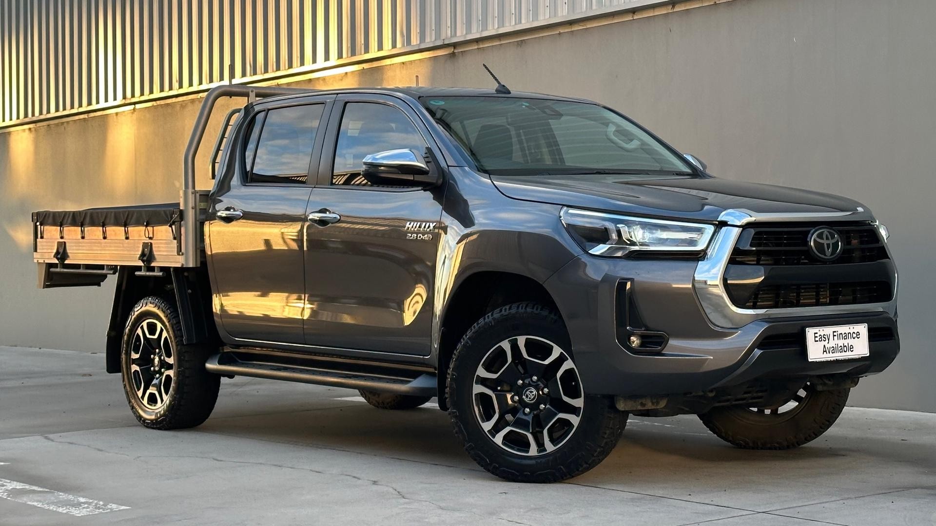 Toyota Hilux image 1