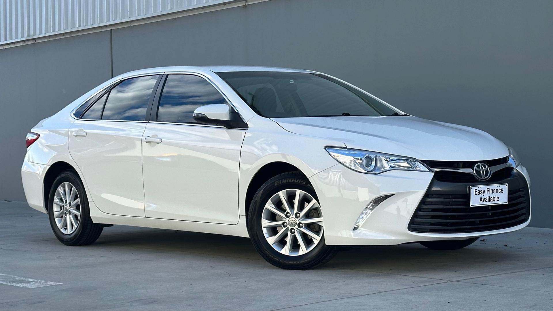 Toyota Camry image 1