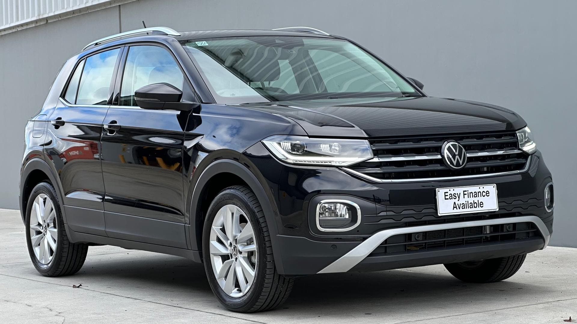 Volkswagen T-cross image 2