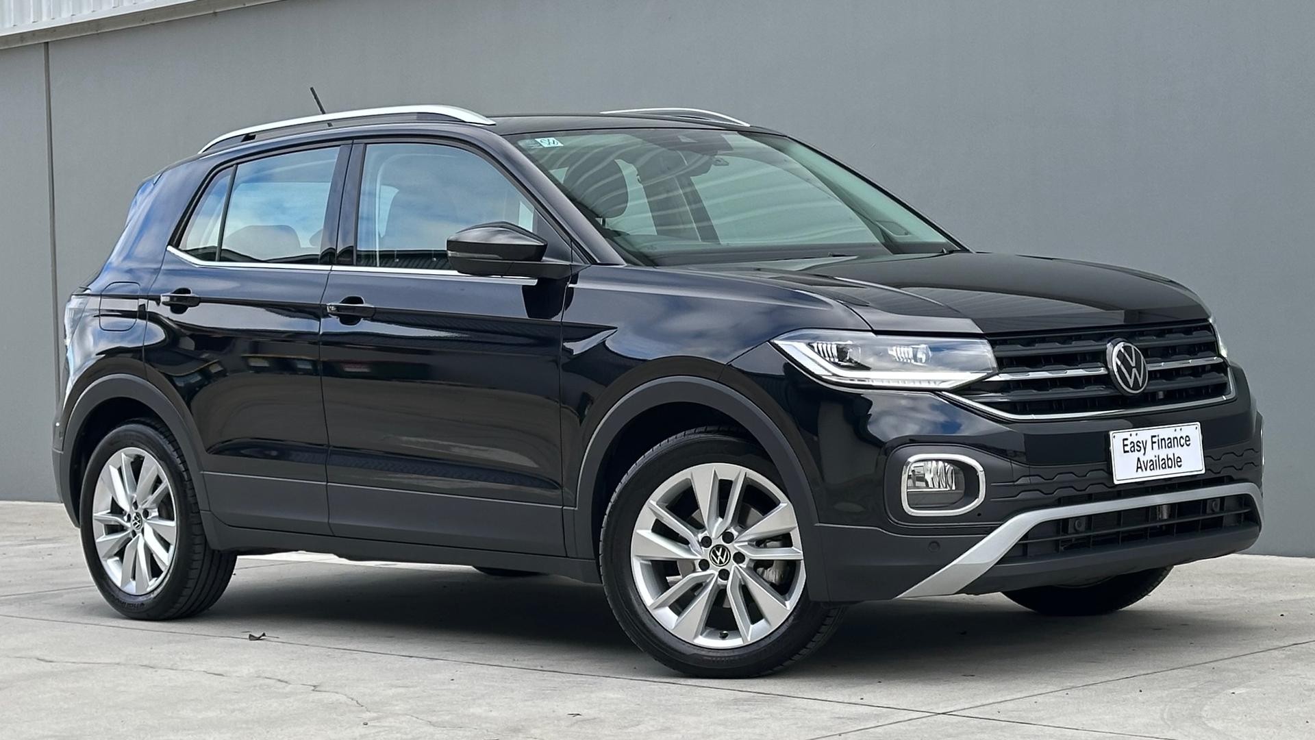 Volkswagen T-cross image 1