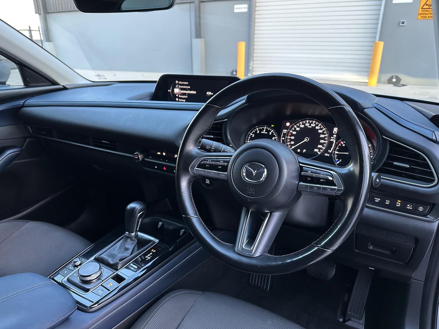 Mazda Cx-30 image 3