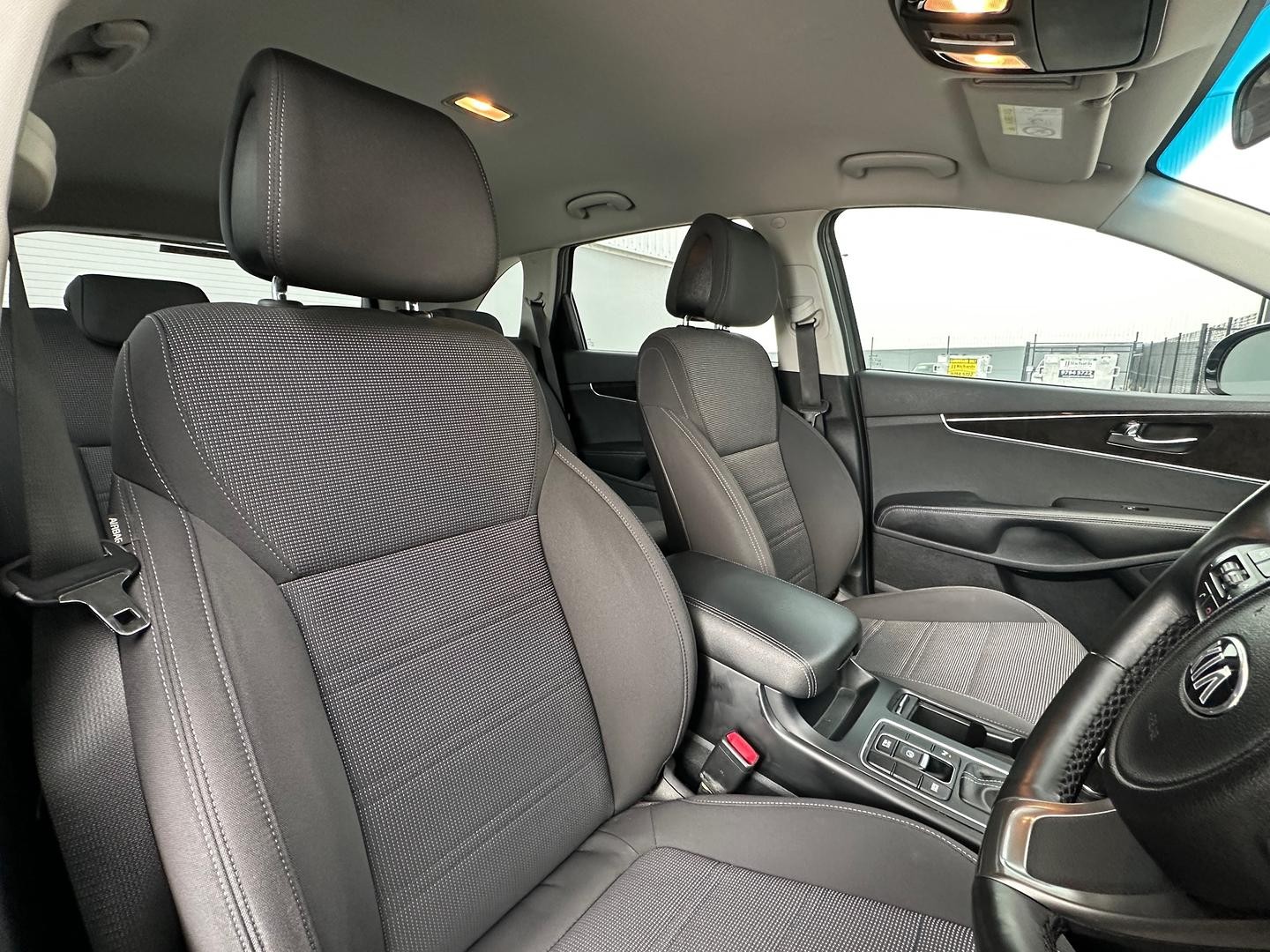 Kia Sorento image 4