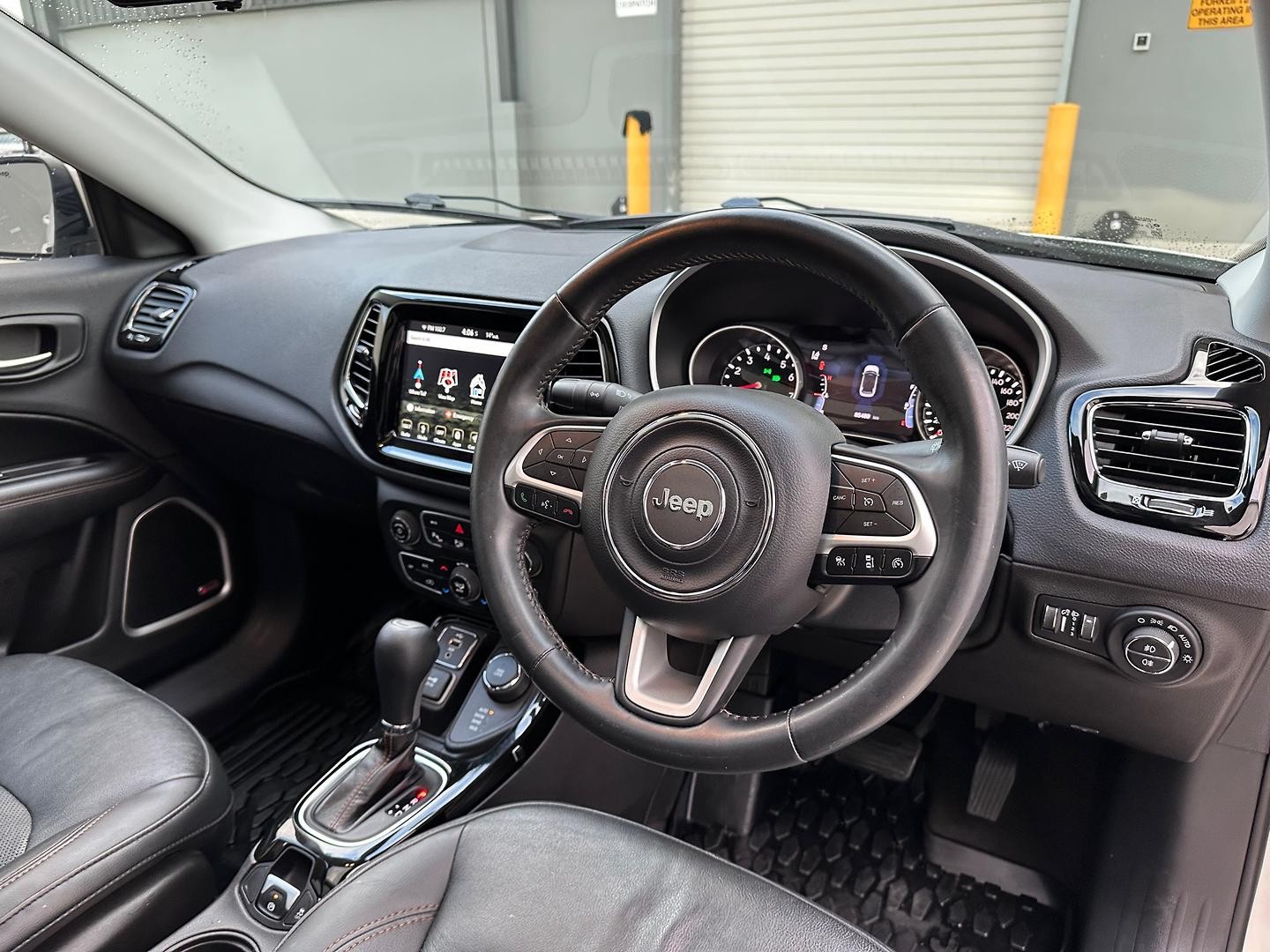 Jeep Compass image 3
