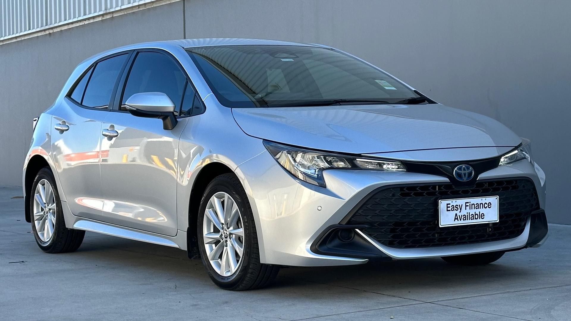 Toyota Corolla image 2